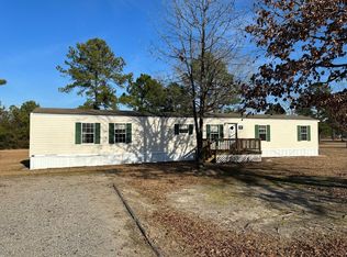 332 Ridgefield Dr, Lumberton, NC 28358