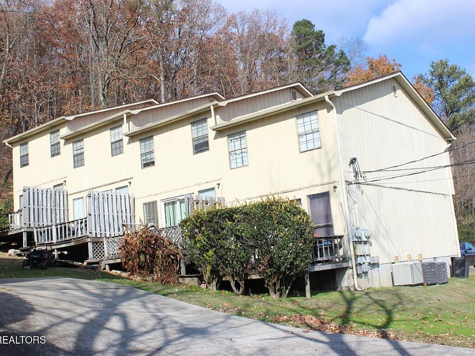 2nd image of 3024 Blue Springs Rd SE