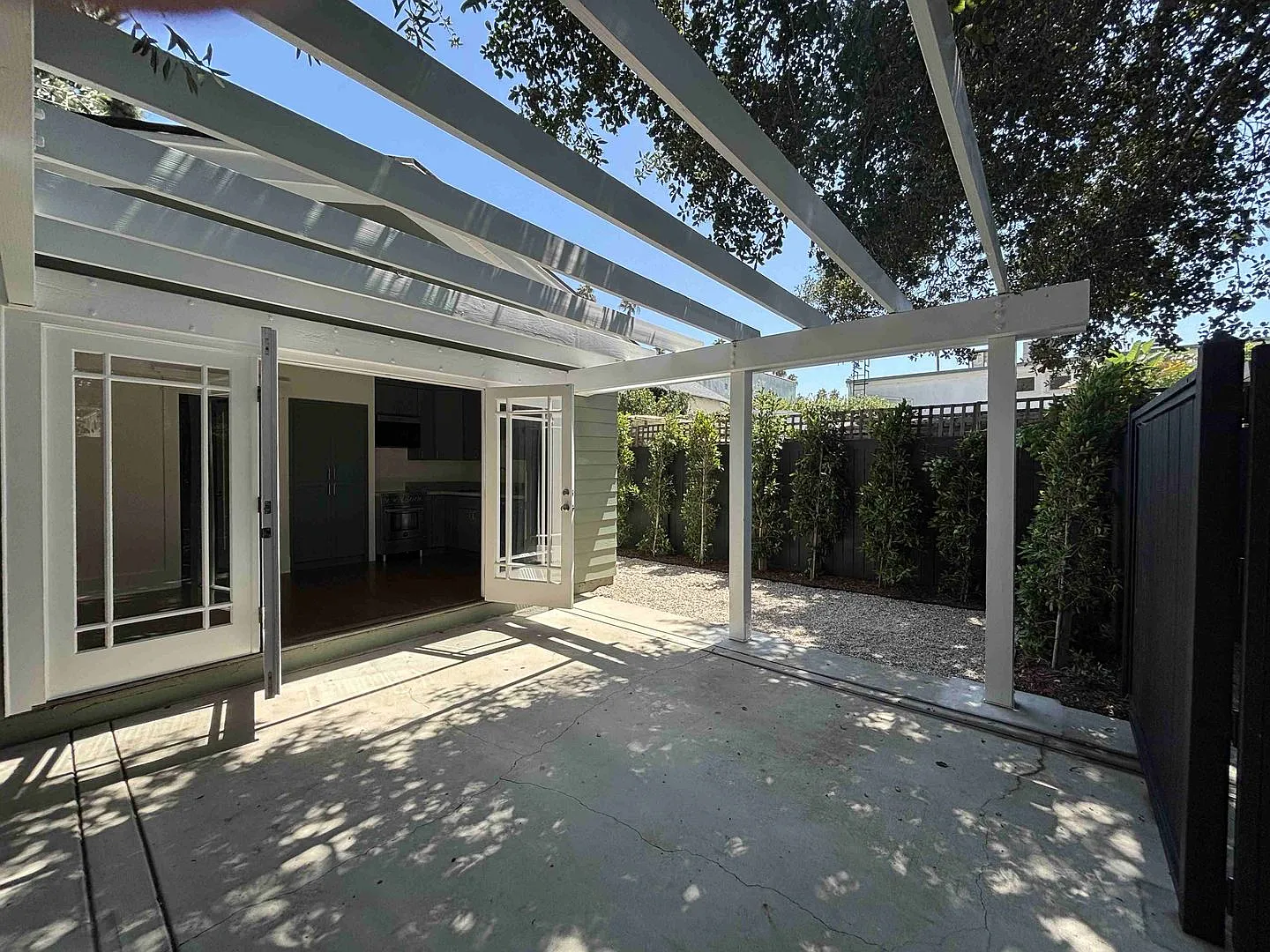 Brand New Detached Adu In Ideal Hollywood Location! — Photo 2