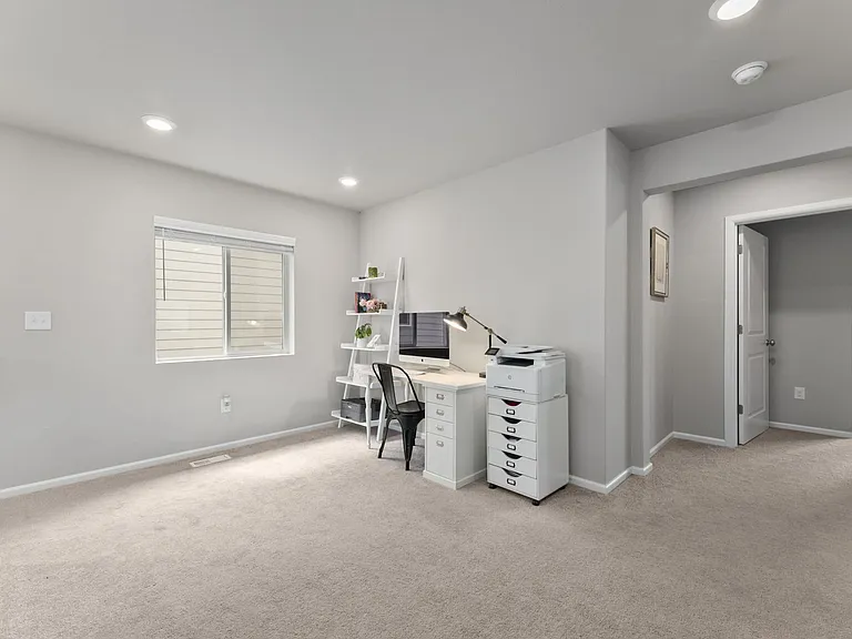 3273 Hanna Dr NE — Photo 17