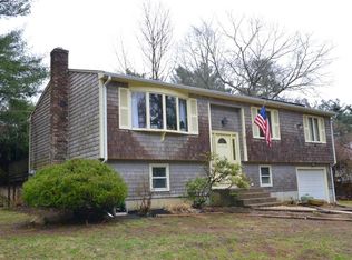 27 Tiffany Rd, Coventry, RI 02816