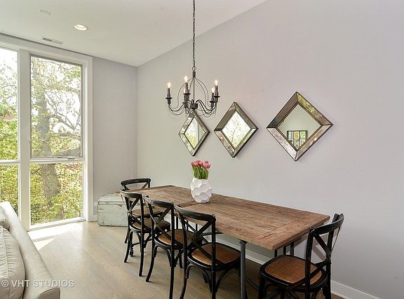 5th image of 1722 W Erie St #3