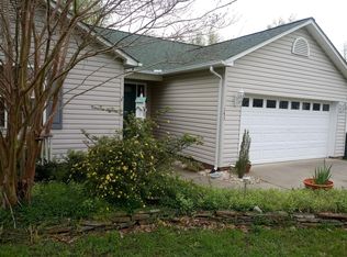 143 Paul Kennedy Rd, Thomasville, NC 27360