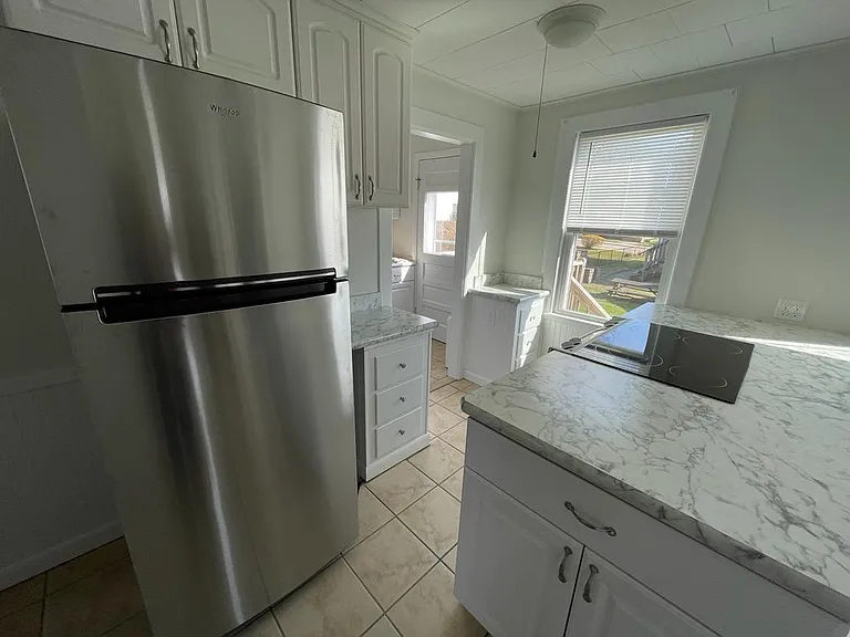 42 Chester Ave #1 — Photo 4