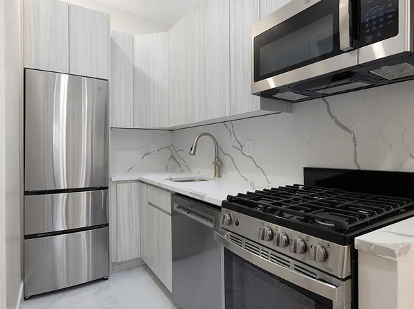 6 West 71st Street image 4 of 9