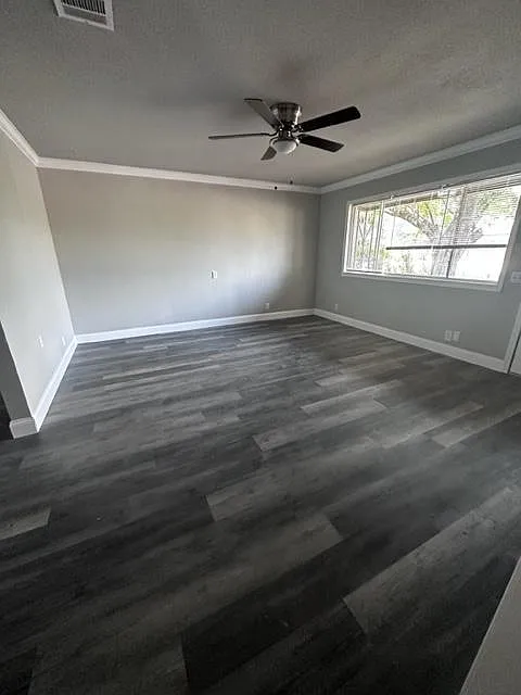 2 bed, 1334 sqft, $1,900 — Photo 4