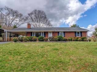 1703 Vista Cir, Bedford, VA 24523