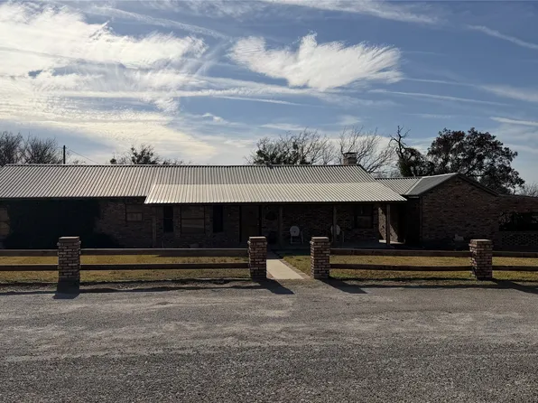 5 W Highway 84, Goldthwaite, TX 76844