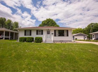 2540 Kate St, Waterloo, IA 50701