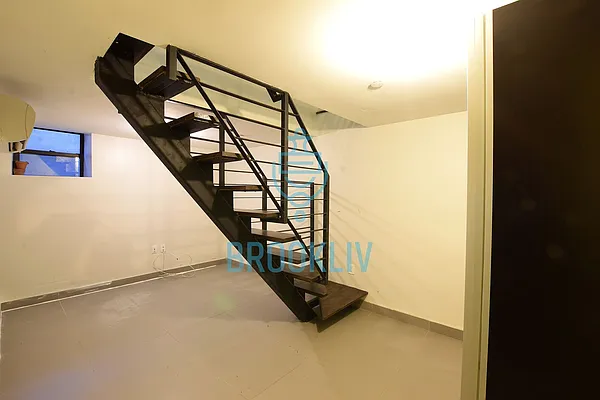 Rented by null | media 19