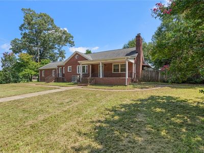 208 Gaines St, Central, SC, 29630