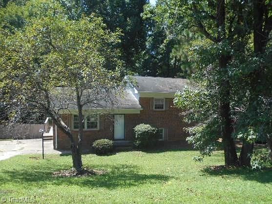 1st image of 212 Woodland Dr