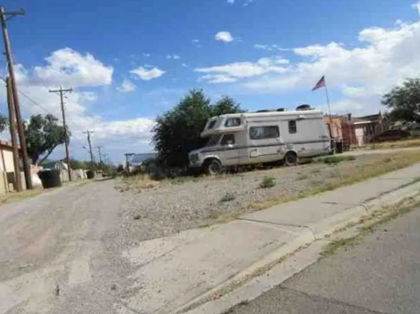 2202 Bellamah Dr, Alamogordo, NM 88310