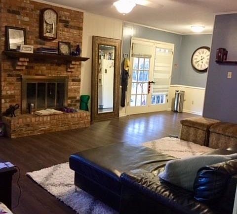 2nd image of 3230 Silverwood Dr
