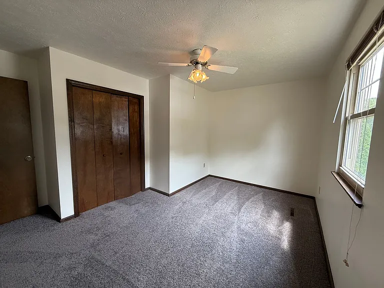 153 Spruce Valley Dr — Photo 9