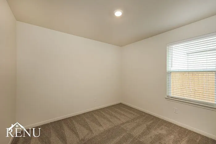 10922 Chatham Ct — Photo 15