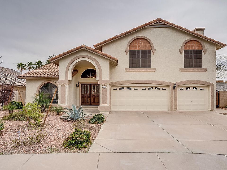 1st image of 3215 E Cedarwood Ln