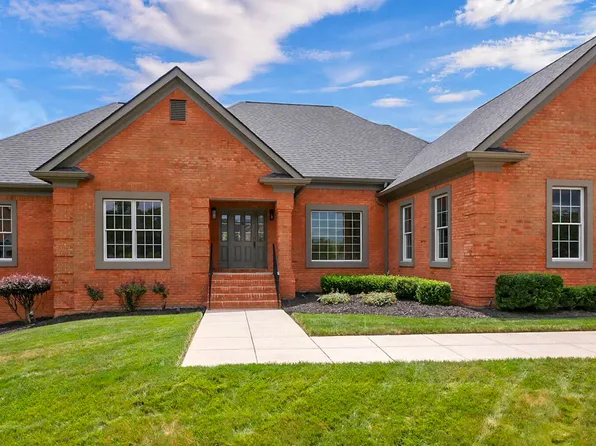 8625 Dayflower Dr, Ooltewah, TN 37363