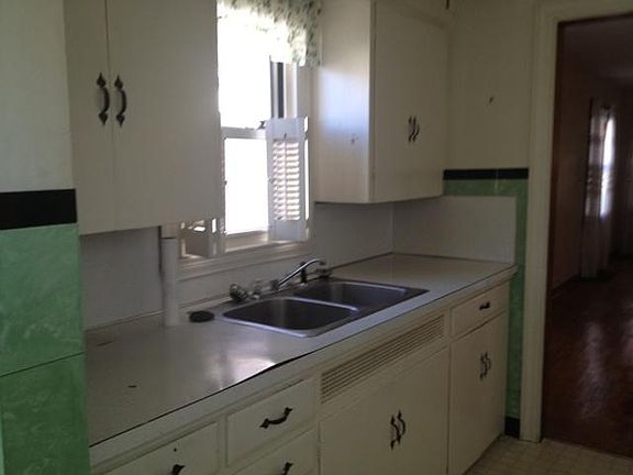 5th image of 2508 N 10th St