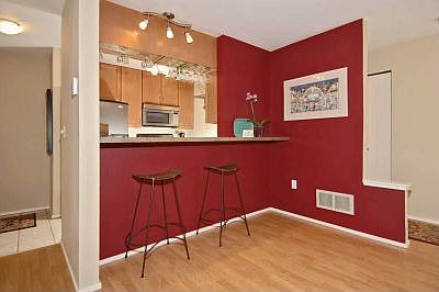 2nd image of 160 Lee St APT 102