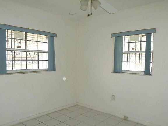 4th image of 3850 NW 171st St