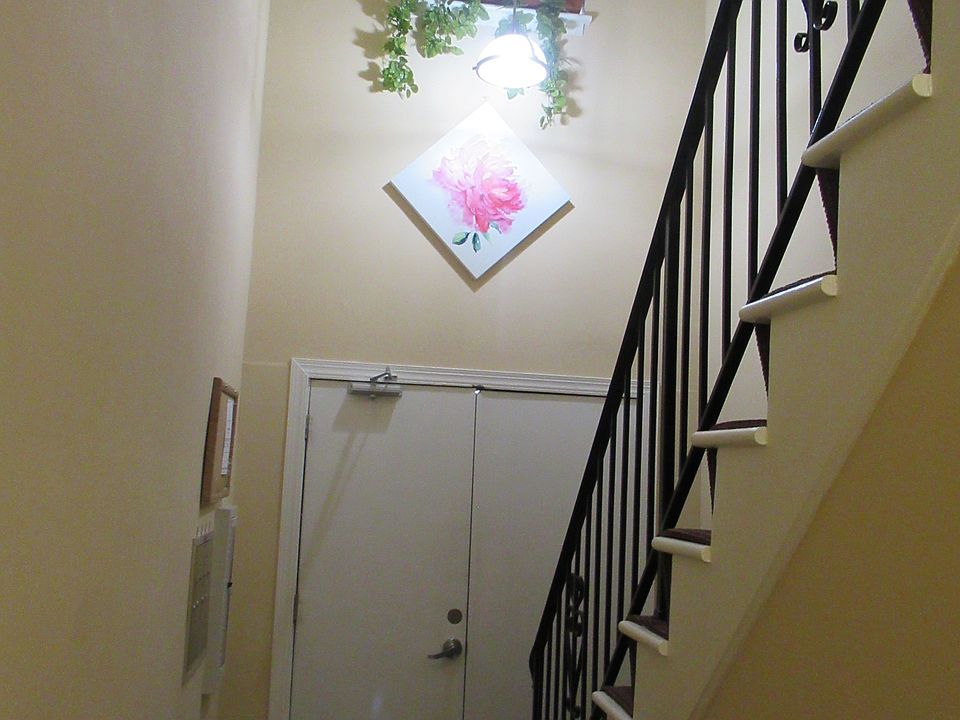 Main Lobby: Front door