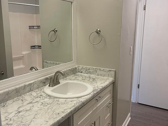 3rd image of 810 Bellemeade Way Unit A