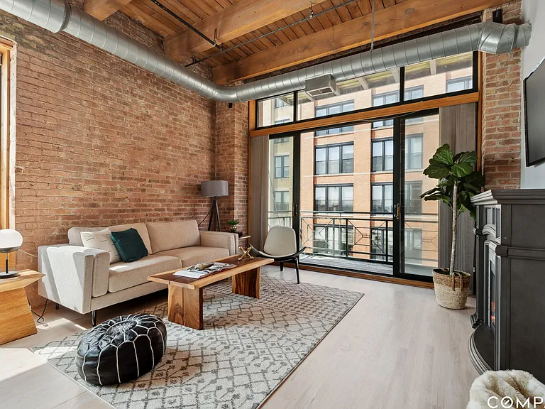 701 W Jackson Blvd #401 — Photo 10