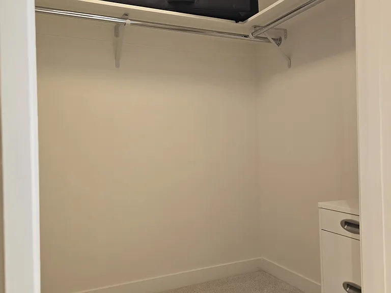 888 Kapiolani Blvd #2105 — Photo 9