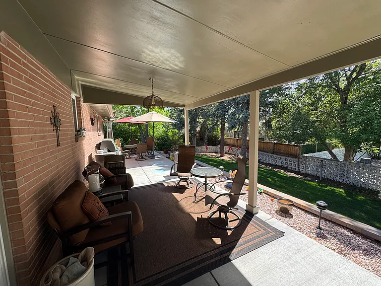 6907 S Hill St — Photo 4