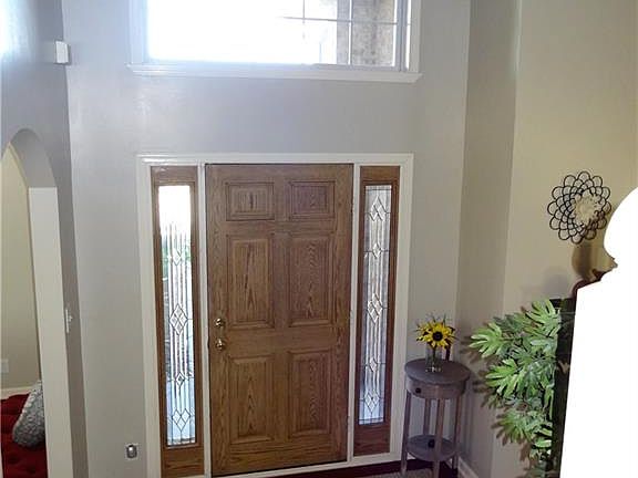 2nd image of 1860 Bridgewater Dr