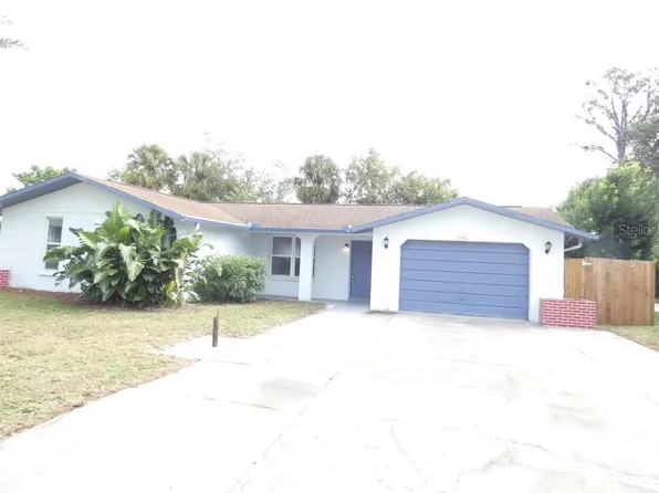 6860 Hills Dr, New Port Richey, FL 34653