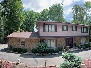 5 Stratford Way, Morris Plains, NJ 07950