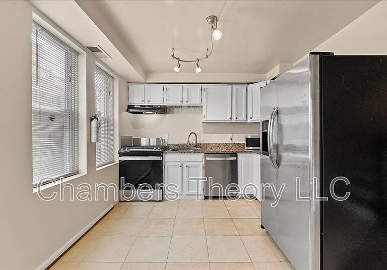 533 Florida Ave NW #2 — Photo 5