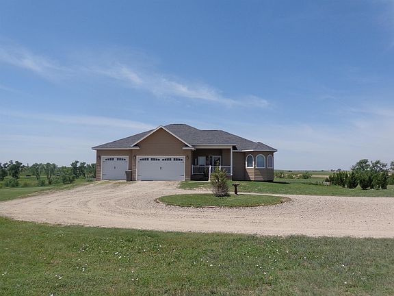 2nd image of 1671 Limestone Rd S