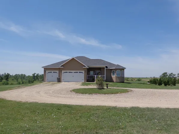 1671 Limestone Rd S, Hays, KS 67601