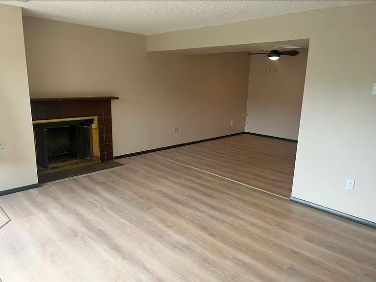 119 Greenwood Dr #1/2 — Photo 4