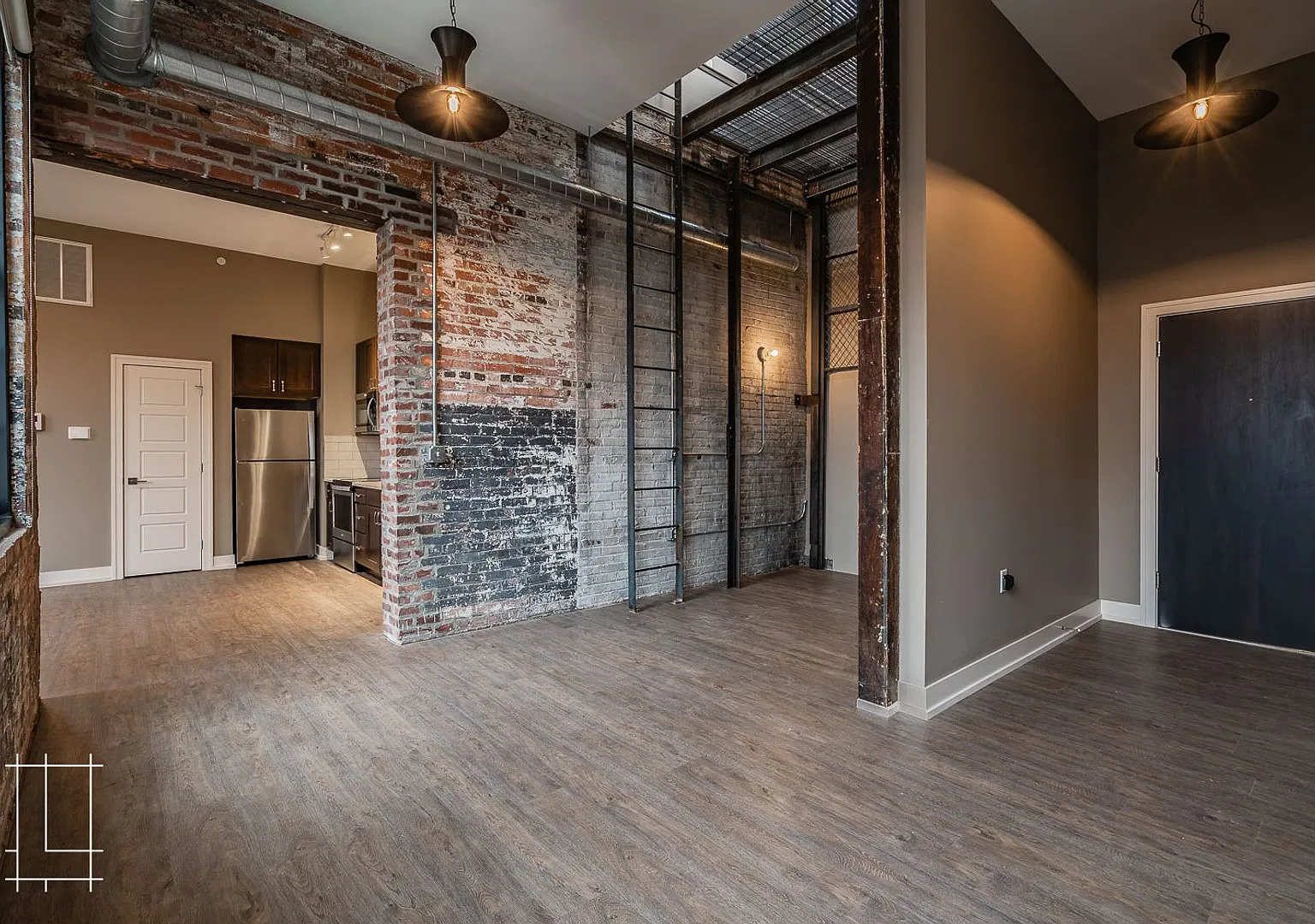 180 Detroit Ave — Photo 4