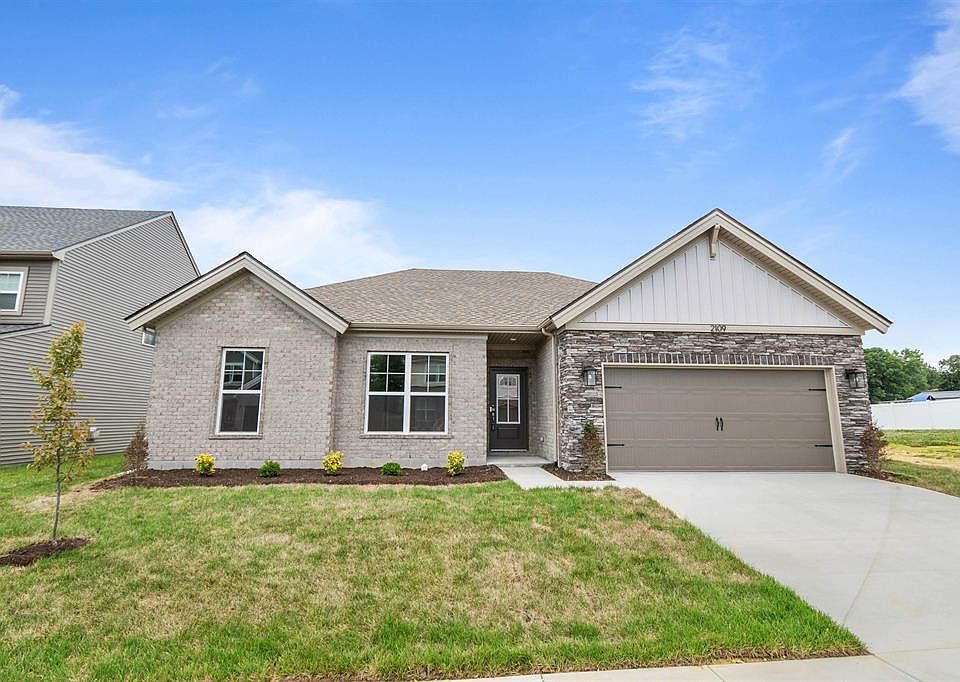 1st image of 2109 Pebble Wood Dr