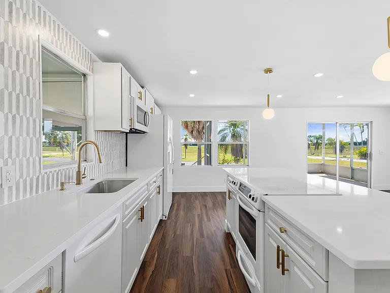 13670 Dowitcher Dr — Photo 3