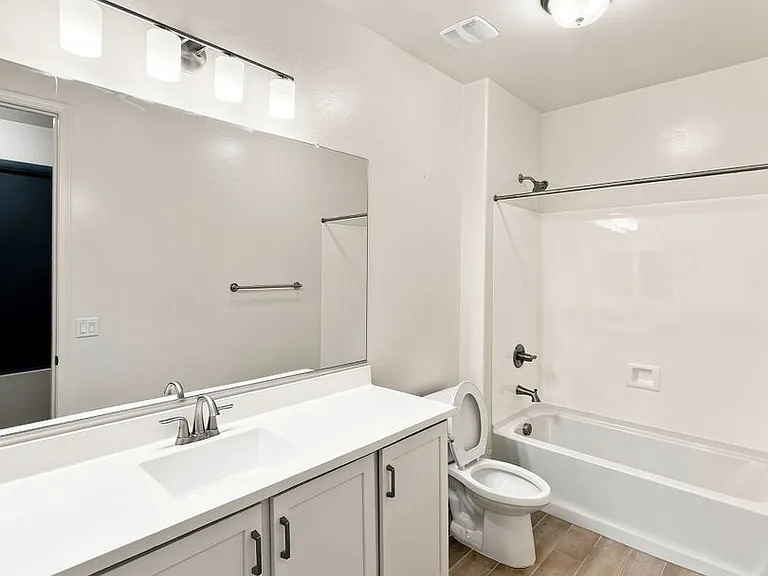 5543 N 107th Ln — Photo 45