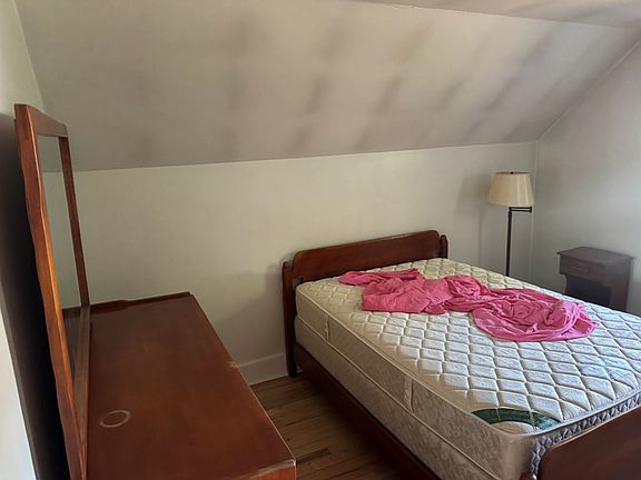4th image of 12 King St #2