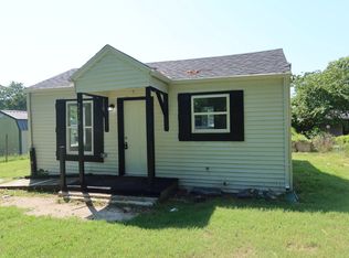 2910 W Olive St, Springfield, MO 65802