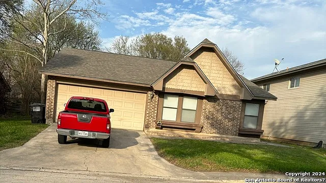 3 bed, 2.0 bath, 1807 sqft, $1,700 — Photo 3