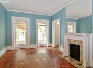 219 W Eugenie St, Chicago, IL 60614
