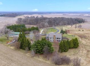7089 West Stuart Road, Orfordville, WI 53576