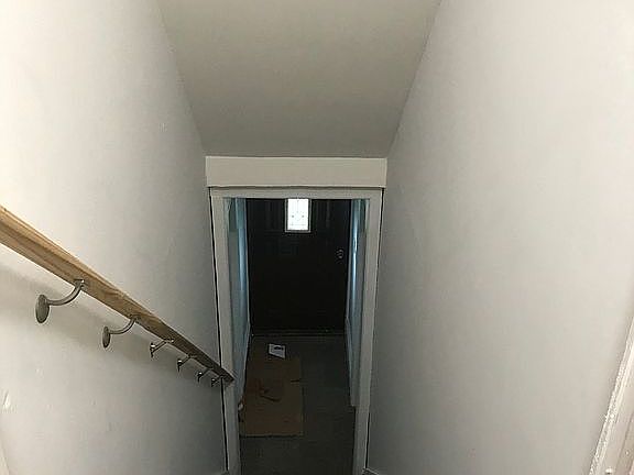 Inside Hallway Entrance 