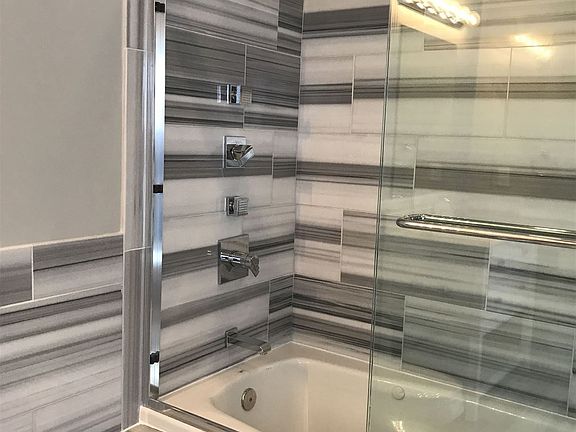 Whirlpool Tub