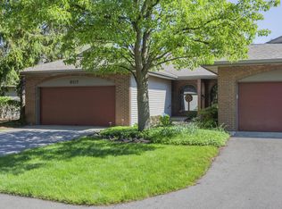 607 Spring Lane Dr, Holland, MI 49423
