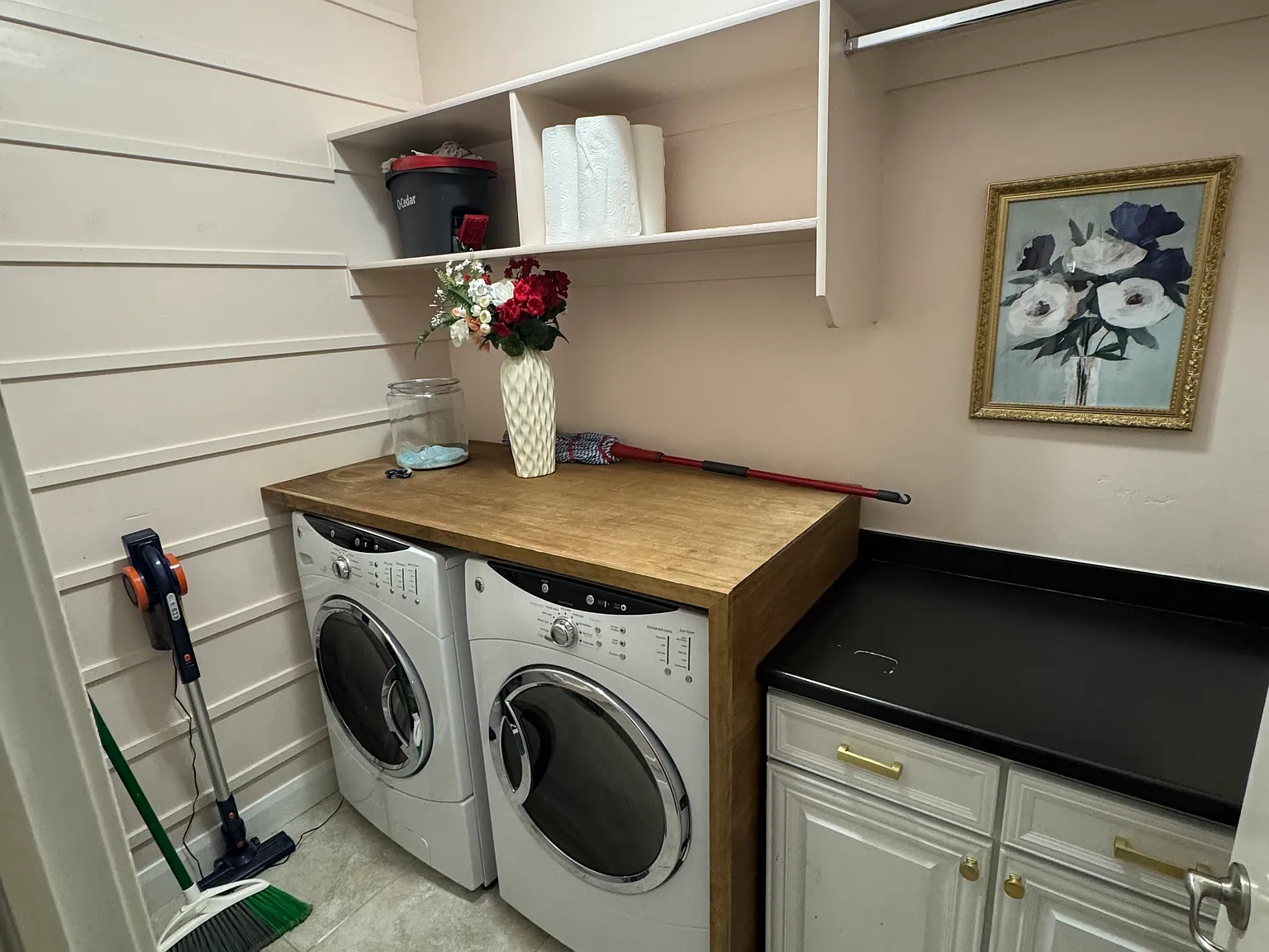 4 bed, 2200 sqft, $2,250 — Photo 2